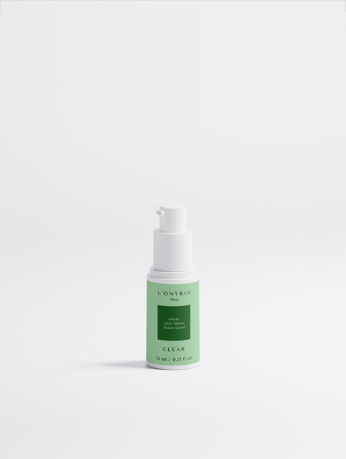 Sérum anti-taches visage L'Onyrìa Paris flacon pompe 15 ml pour corriger les imperfections